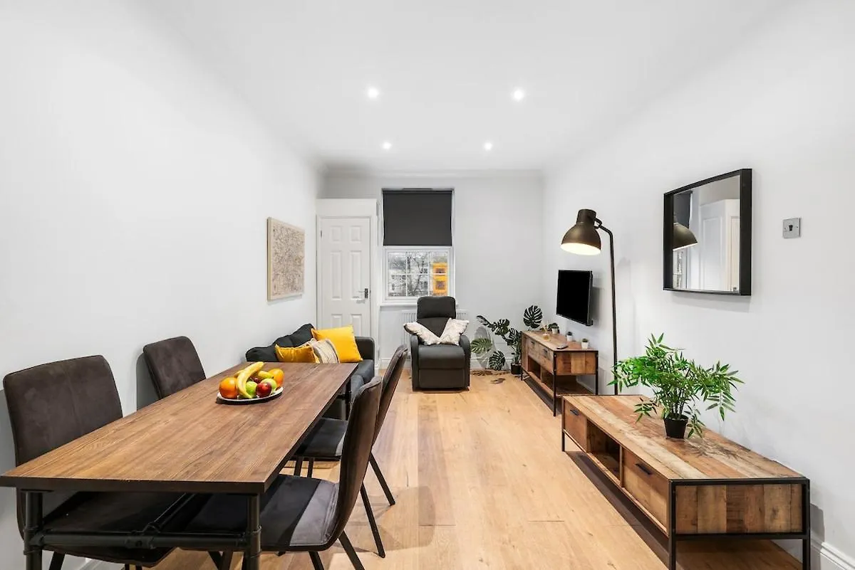 Central Brighton 2 Bed Flat United Kingdom